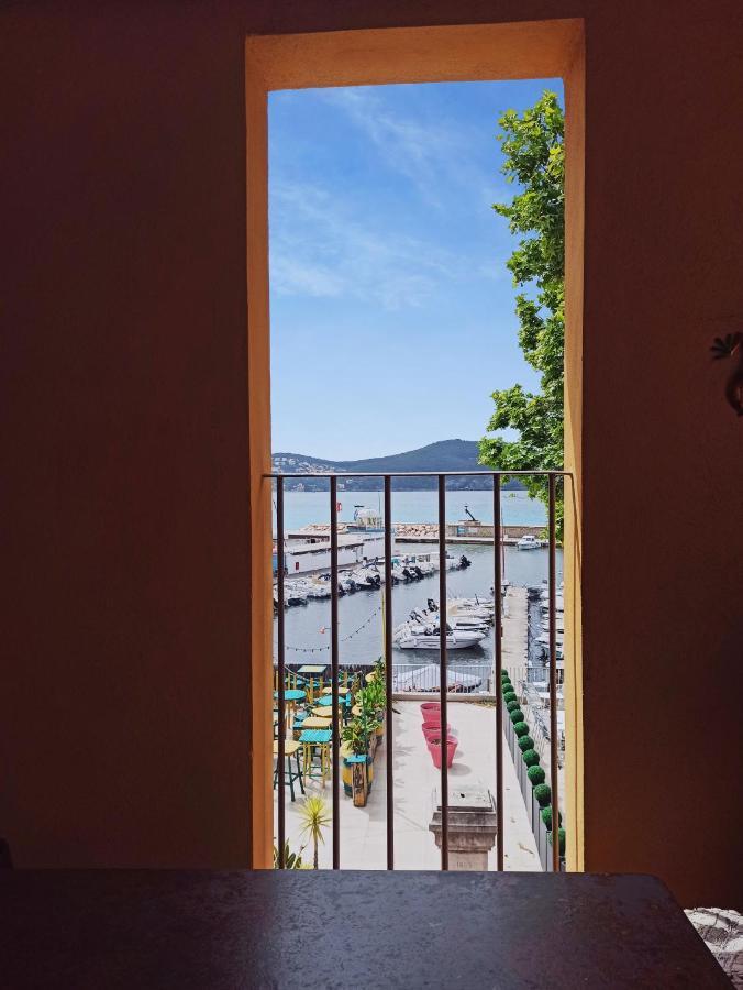 Bed and Breakfast O Reves Ailleurs Saint-Cyr-sur-Mer Esterno foto