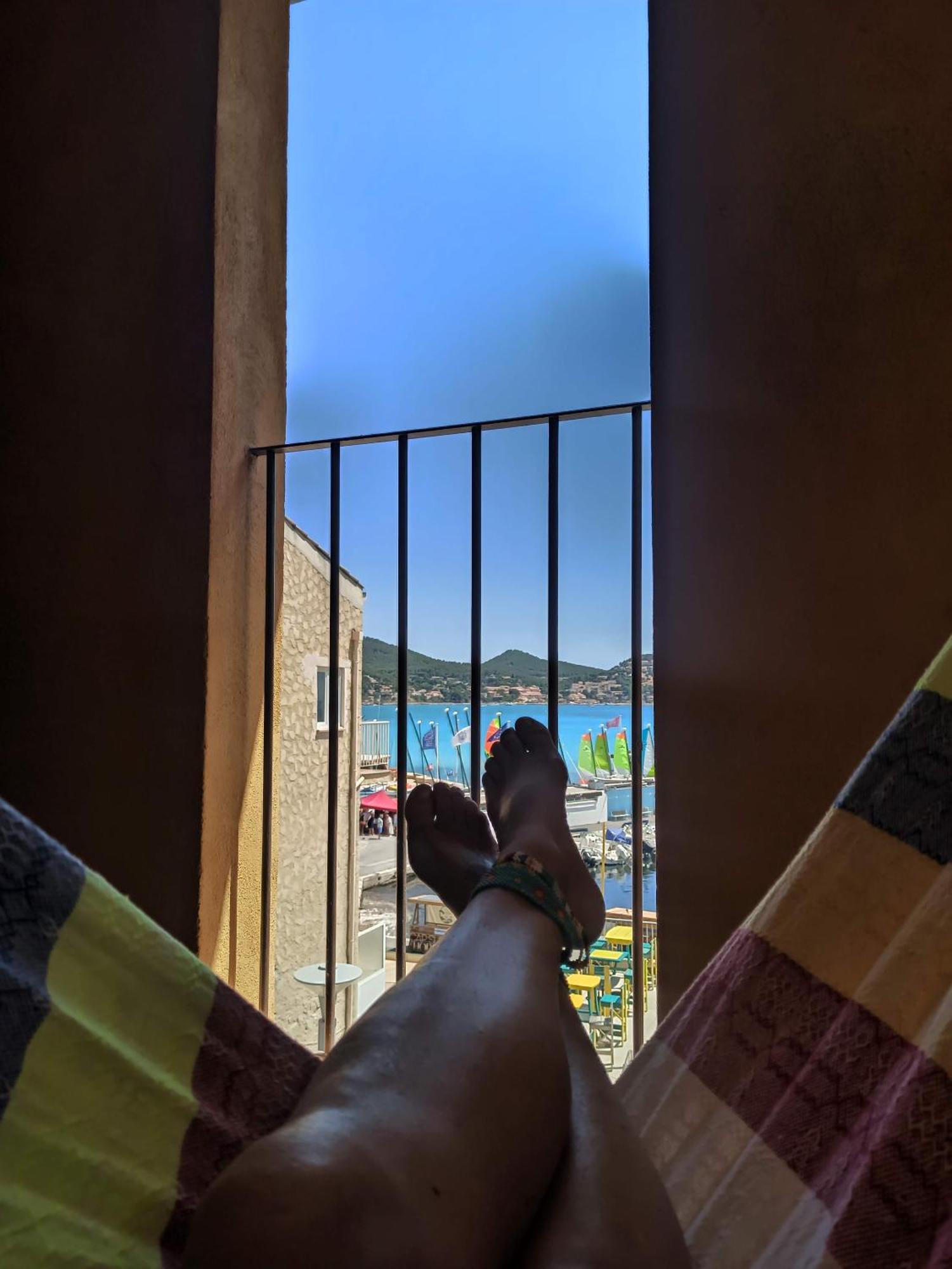Bed and Breakfast O Reves Ailleurs Saint-Cyr-sur-Mer Esterno foto